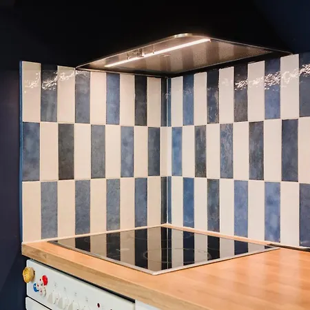 Apartman Charming 2br - Baixa | By Airnest *