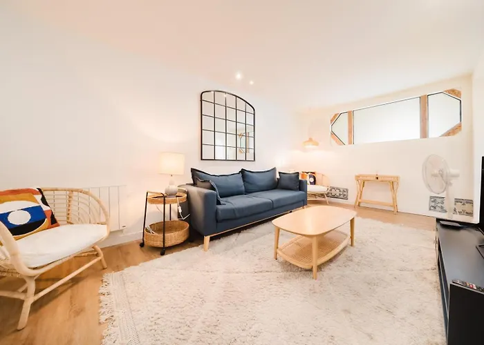 Appartement Charming 2br - Baixa | By Airnest *