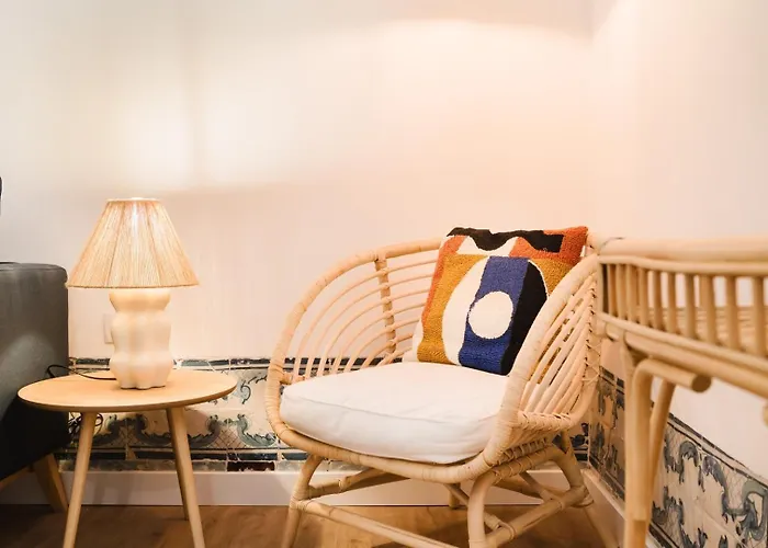 Charming 2br - Baixa | By Airnest * Lissabon